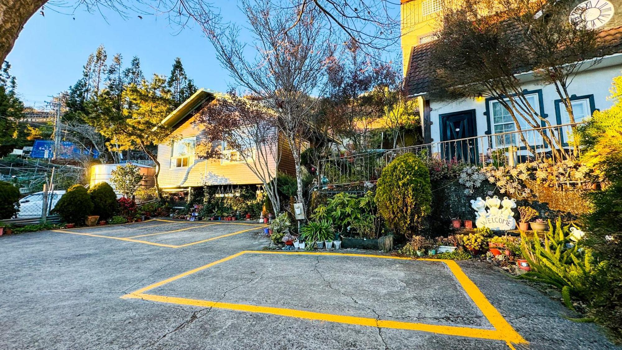 31 Homestay Ren'ai Exterior photo