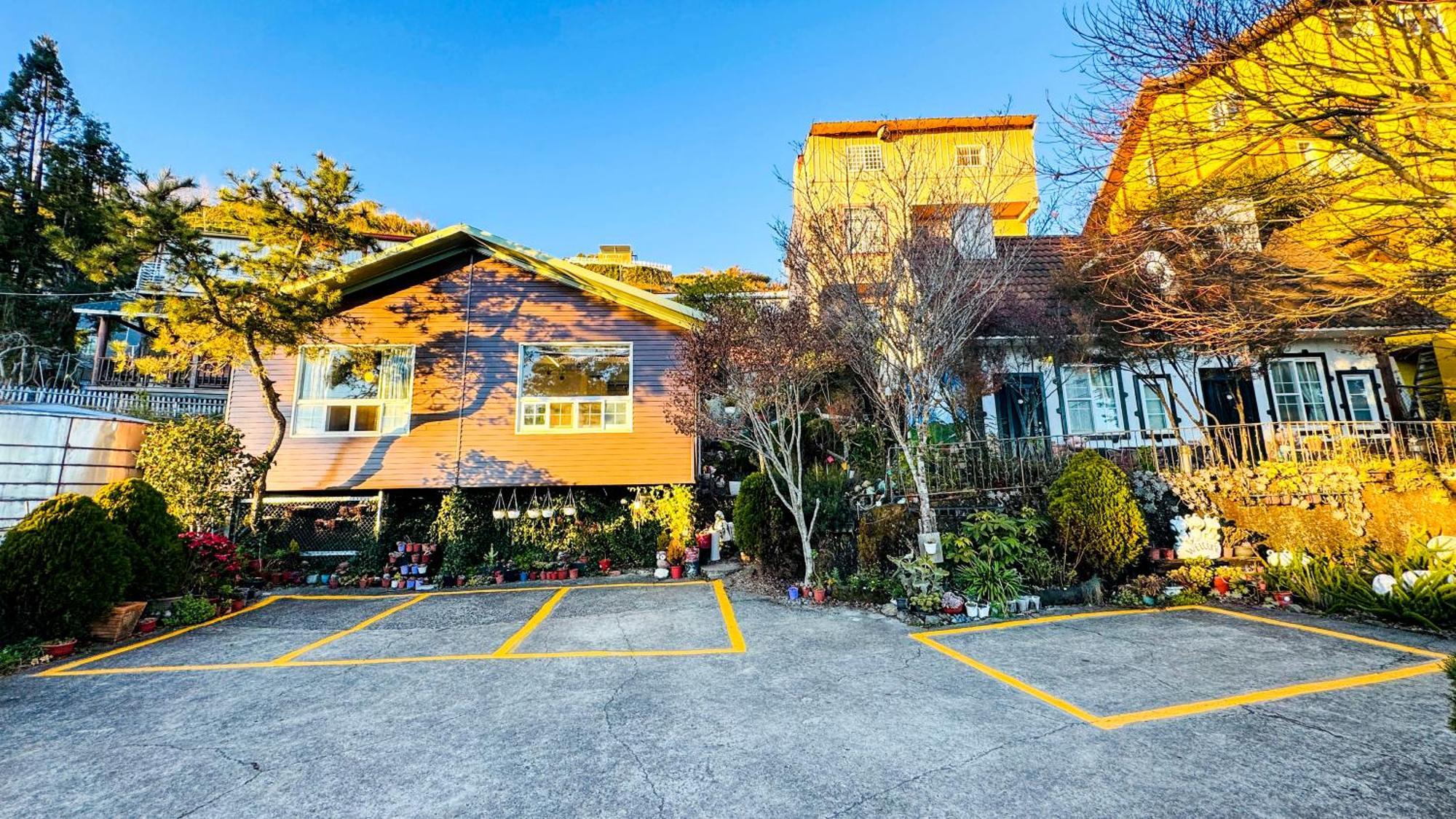 31 Homestay Ren'ai Exterior photo